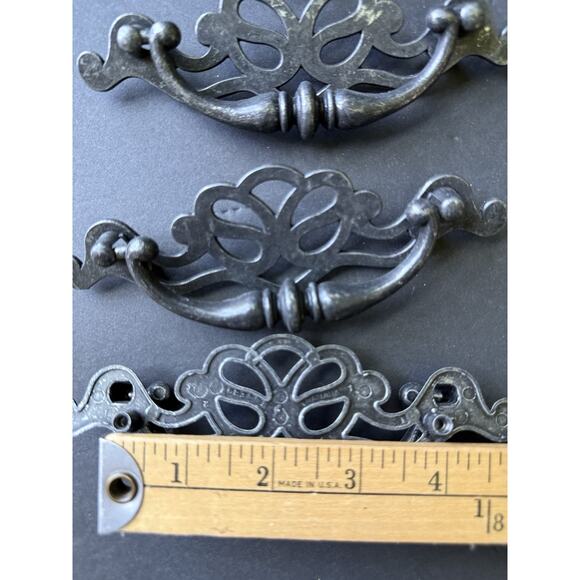 Vintage Antique Brass Drawer Pulls Set 6 Dresser Cabinet Traditional Cottagecore - Picture 4 of 6